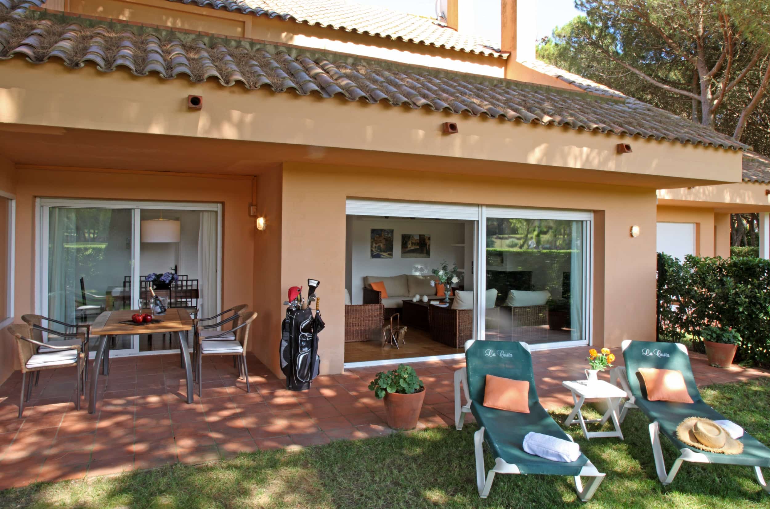 galeria/villes/villa_2-jardin.jpg