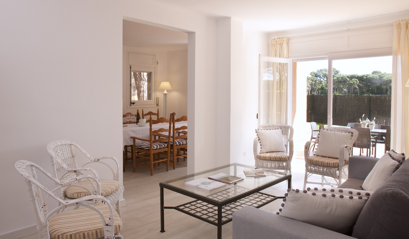 habitacions/villa3-/villa3_salaestar_plantabaixa_web.jpg